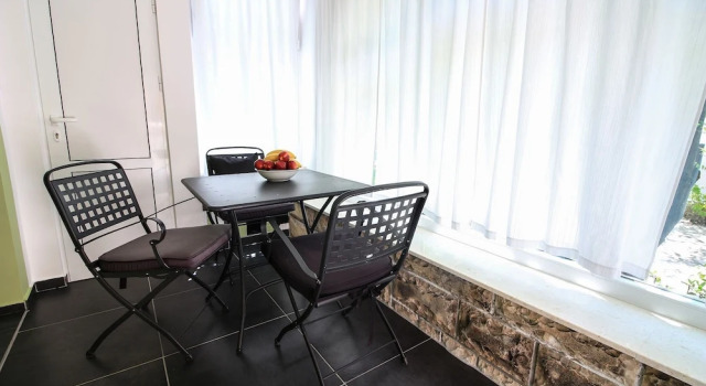 Apartments Jadra, Забронировать Апартаменты/квартира Отели Примоштен с парковкой, рядом с Пляж Затока, Парковка
