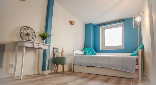 Appartement - Le Petit Avignonnais Magnanens Intramuros, Prenota Appartamento Hotel a Alvernia con parcheggio, Parcheggio