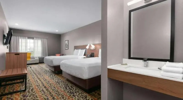 Четырёхместный номер Standard La Quinta by Wyndham Belton - Temple South