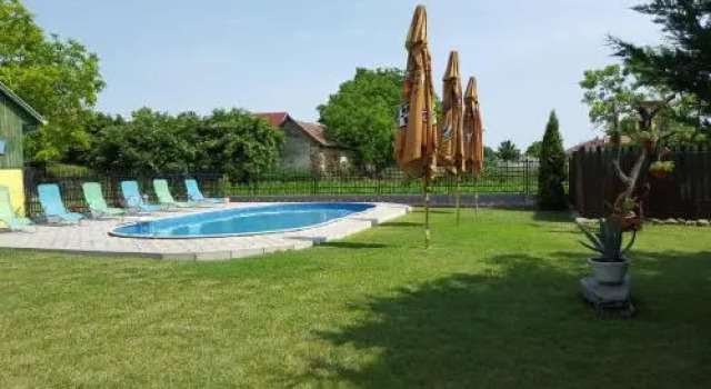 Pension Hostad, Rezervovat Hotel Hotely v Trnavský kraj s parkováním, Parkování