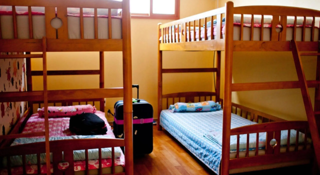 Hilltop Guesthouse, Забронировать Отель Отели Sanji с парковкой, Парковка
