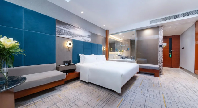 Номер Deluxe Golden Tulip Wuhan Wangjiawan