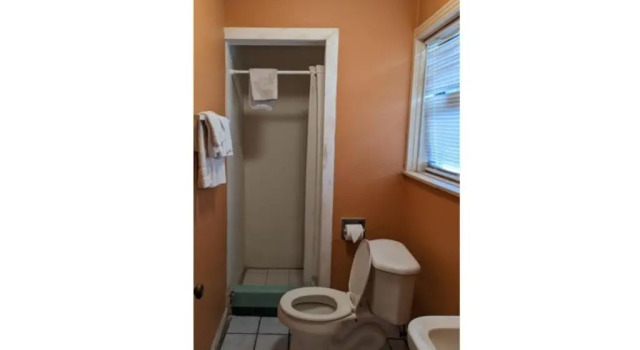 Шестиместный номер Standard Economy Inn Kingsville