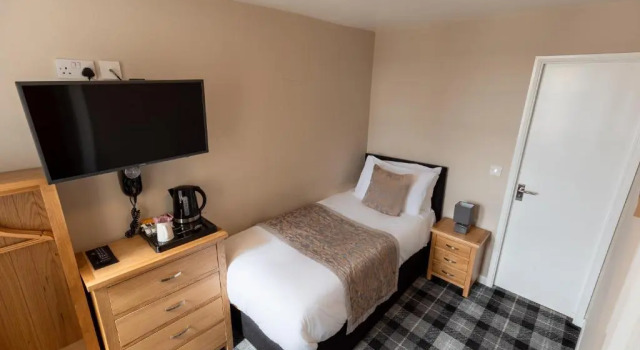 Одноместный номер Standard The Resolution Hotel