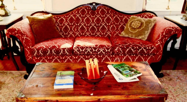 Cave Hill Farm Bed & Breakfast, Book Landbrugsophold Gårdophold i Virginia, Landbrugsophold