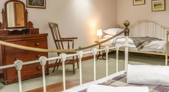 Barn End, Buchen Sie Hotel Beguildy South Wales