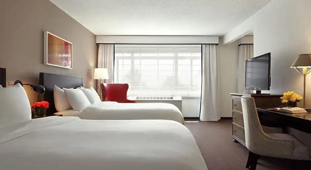 Четырёхместный номер Superior Capitol Hill Hotel