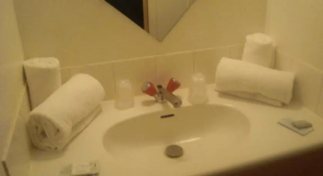 Hotel Hexagone, Rezervasyon Otel Bressols Tarn-et-Garonne