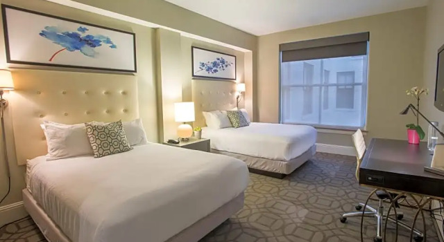 Четырёхместный номер Deluxe Magnolia Hotel Denver, a Tribute Portfolio Hotel