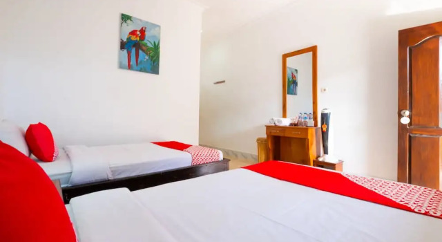 OYO 1320 Green Orry Inn, Book Hotel Hoteller i Tetebatu med pool, Swimmingpool