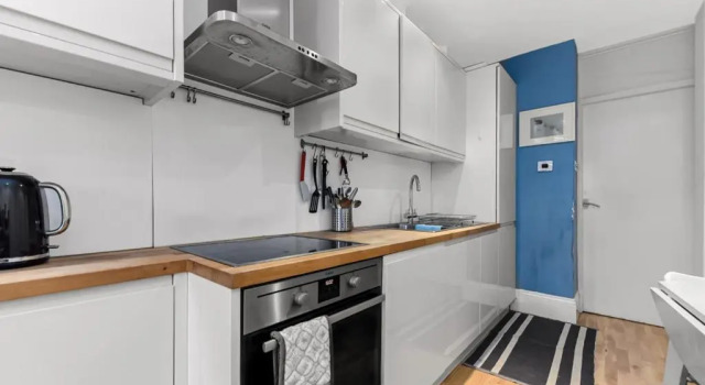 Апартаменты Main Street Corner Great 1bedroom Flat - Richmond