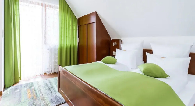 Aparthotel Tannenhof, Book Apartment Badenweiler Markgräflerland