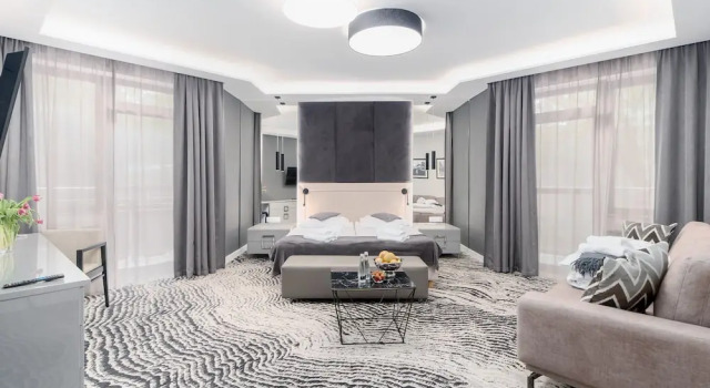 Трёхместный номер Deluxe с балконом SeaPark Hotel Wellness & Spa