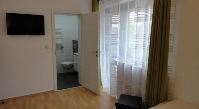 Gästehaus am Sonnenberg, Varaa Matkakoti Hotellit Baijeri pysäköinnillä, Pysäköinti