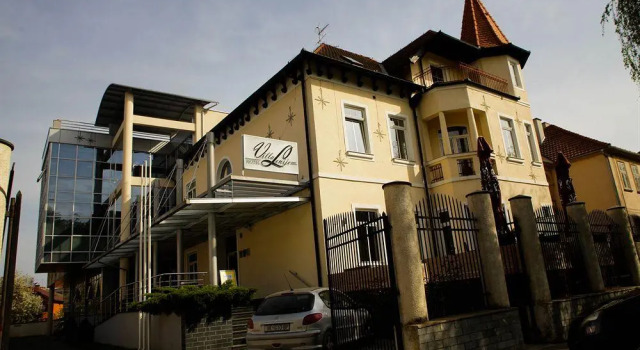 Hotel Villa Lenije, Rezervovat Hotel Hotely v Slavonia s parkováním, Parkování