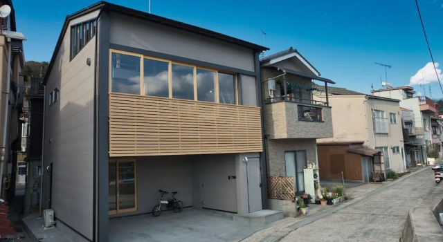 Onomichi Guesthouse Namiuchigiwa - Hostel