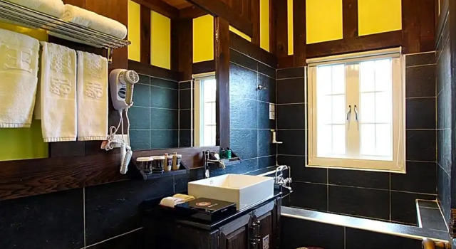 Двухместный номер Standard с видом на бассейн Tudor Villa
