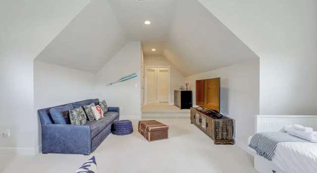 Near Bethany Beach: Resort-style Home w/ Views