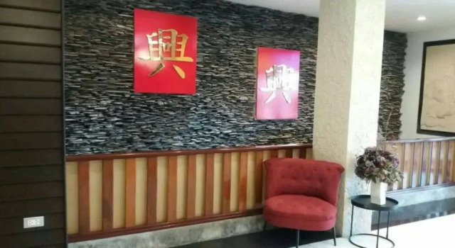 Baandala, Varaa Hotelli Hotellit North-Eastern Thailand pysäköinnillä, Pysäköinti
