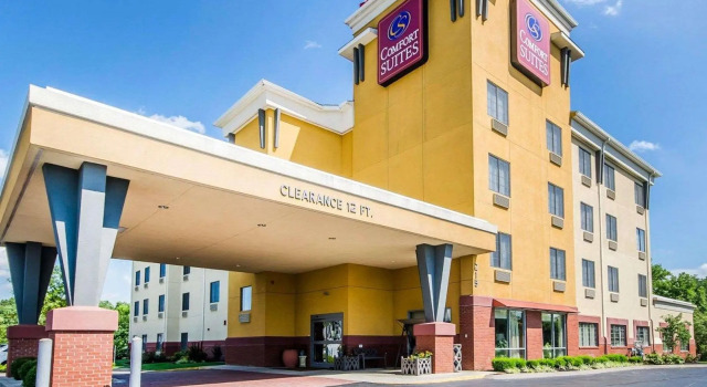 Кровать в общем номере Comfort Suites Elizabethtown