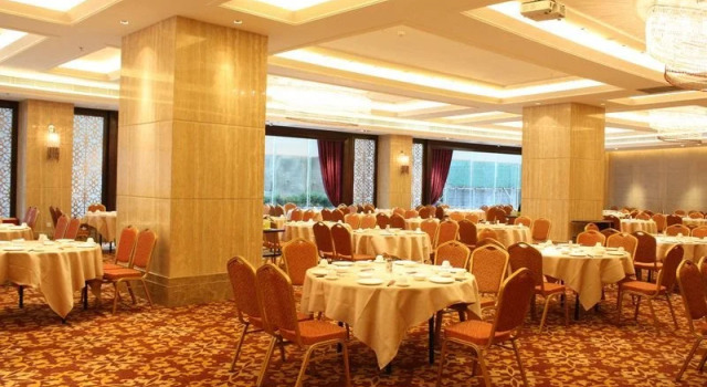 Yifeng Business Hotel, Rezerwuj Hotel Hotele w Shenzhen z parkingiem, Parking