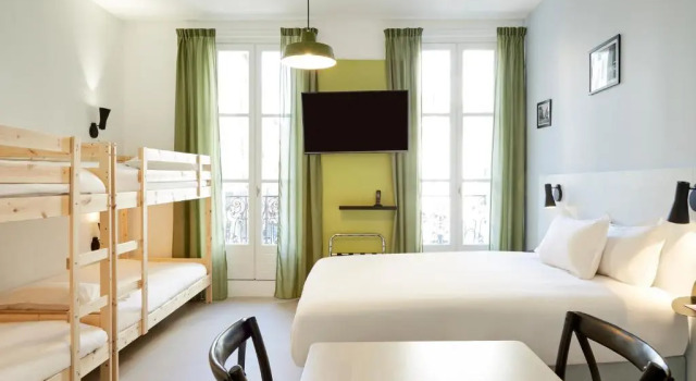 Семейный номер Standard Hôtel Amista Marseille
