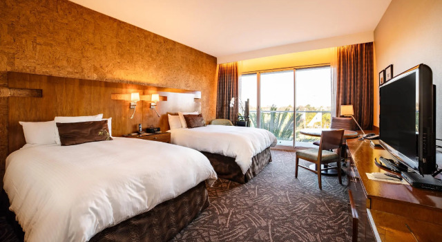 Четырёхместный номер Standard Miyako Hybrid Hotel Torrance