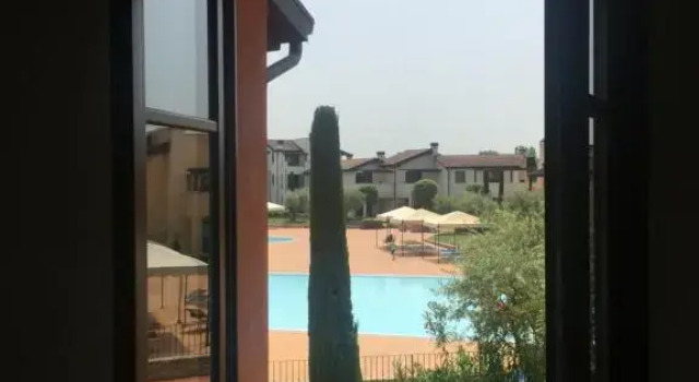 Esclusivo trilocale in residence di pregio con piscina