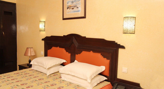 New Farah Hotel