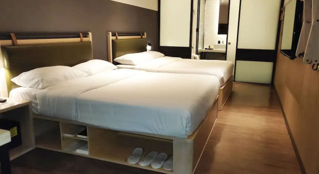 Четырёхместный номер Standard City Suites - Main Station