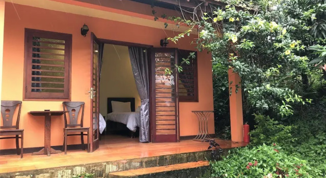 Двухместное бунгало Deluxe Ivory Falls Villa