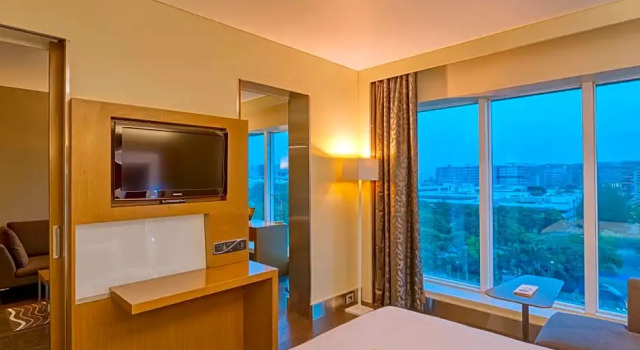 Люкс Executive Novotel Bengaluru Outer Ring Road
