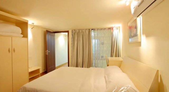 Апартаменты Superior с балконом Country Garden Holiday Hot Spring Hotel Fogang