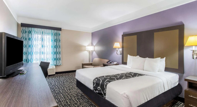 Двухместный номер Standard La Quinta Inn & Suites by Wyndham Fultondale Birmingham N