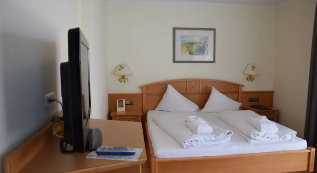 Двухместный номер Deluxe с балконом и с частичным видом Hotel Christina - Ihr kleinstes Hotel am Achensee