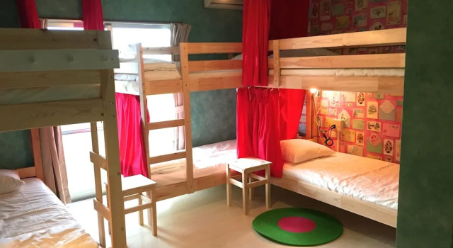 Двухместный семейный номер Standard с балконом Guesthouse Ho Aloha - Hostel