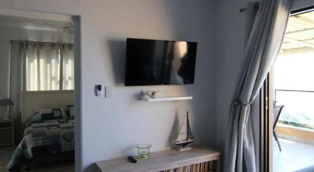 Summer Place 36, Забронировать Отель Отели Шелли-Бич с парковкой, рядом с Торговый центр South Coast Mall, Парковка