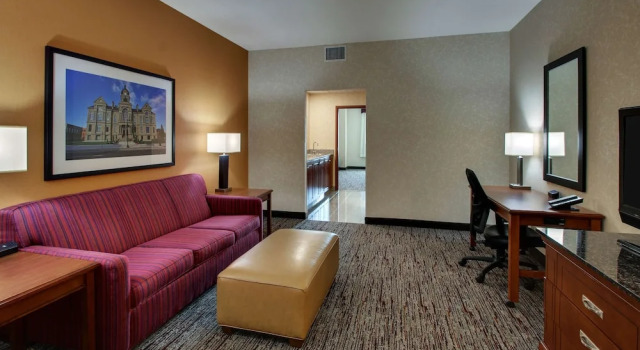 Люкс с 2 комнатами Drury Inn & Suites Findlay