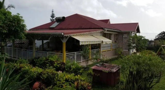 Domaine Palm Garden, Villa avec terrasse, barbecue et jardin, proche de Deshaies, Book Hotel Sainte-Rose Basse-Terre