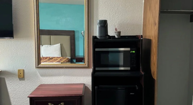 Четырёхместный номер Classic Nampa Inn & Suites
