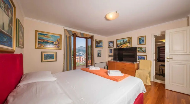 Holiday Home Lapad Beach Royal, Забронировать Отель Лапад Дубровник, рядом с Частный пляж Hotel Vis