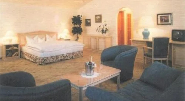 Gasthof & Hotel Dorfkrug, Book Hotel Hotels in Stubaital with a Pool, Swimming Pool