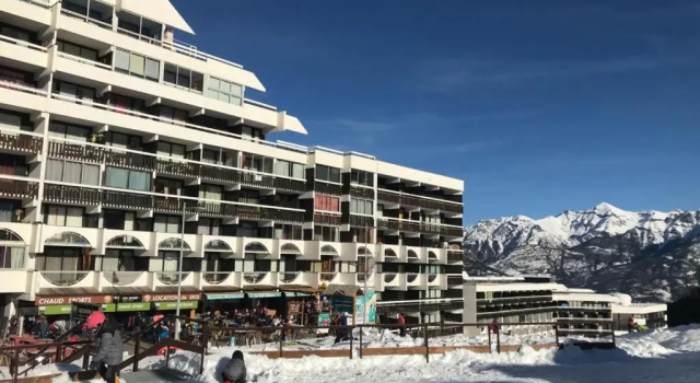 Portillo Station Puy Saint Vincent, Забронировать Апартаменты/квартира Отели Пюи-Сен-Венсан с парковкой, рядом с TSD6 des Prés, Парковка