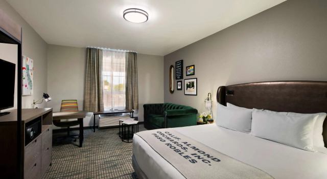 Oxford Suites Paso Robles, Забронировать Отель Пасо-Роблс Paso Robles Wine Country