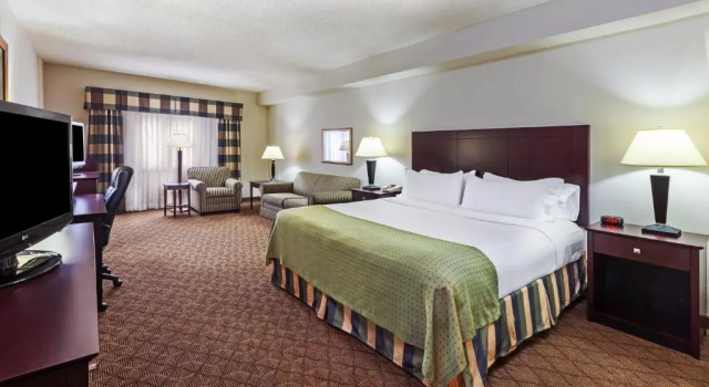 Номер Deluxe Holiday Inn Springdale-Fayetteville Area by IHG
