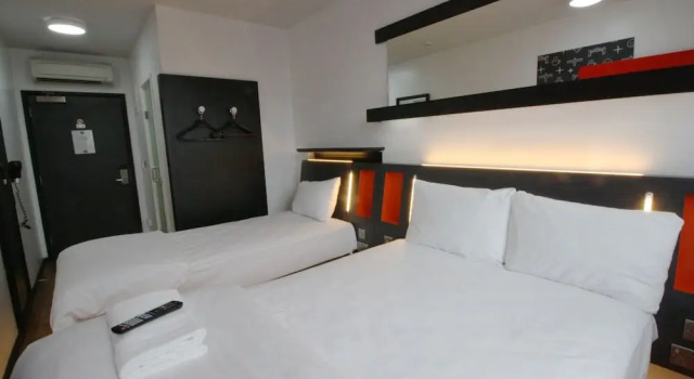 Трёхместный номер семейный easyHotel Newcastle