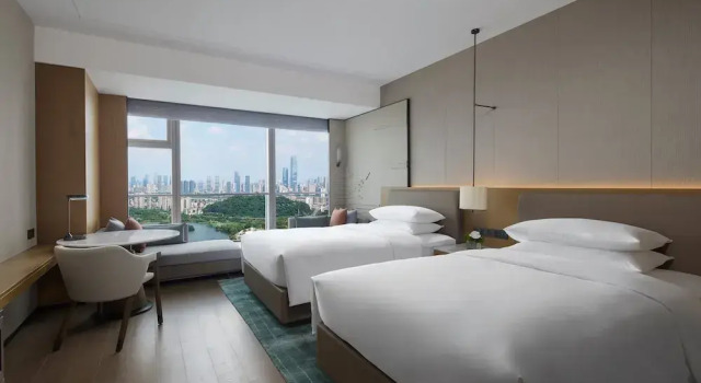 Четырёхместный номер Deluxe с видом на озеро Changsha Marriott Hotel West