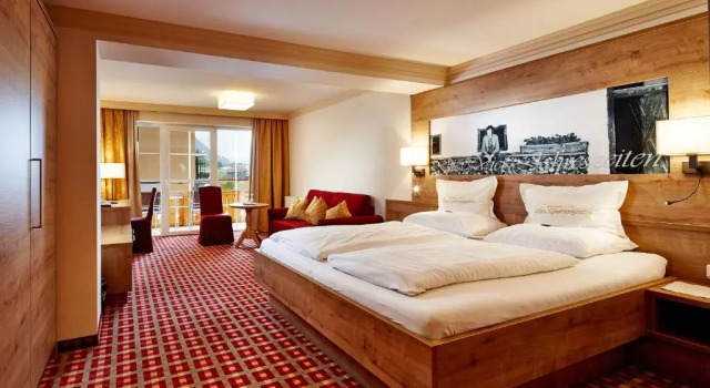Двухместный номер Comfort с балконом Vier Jahreszeiten Wellnessresort Achensee