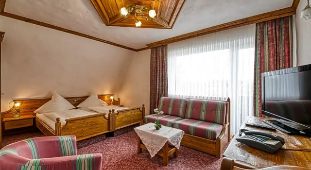 Hotel Haus Tiefenbach, Rezervasyon Otel Oost Kantons havuzlu oteller, Yüzme Havuzu