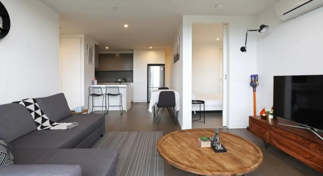 Stylish And Modern 2 Bedroom Melbourne Retreat, Book Hotel Melbourne 